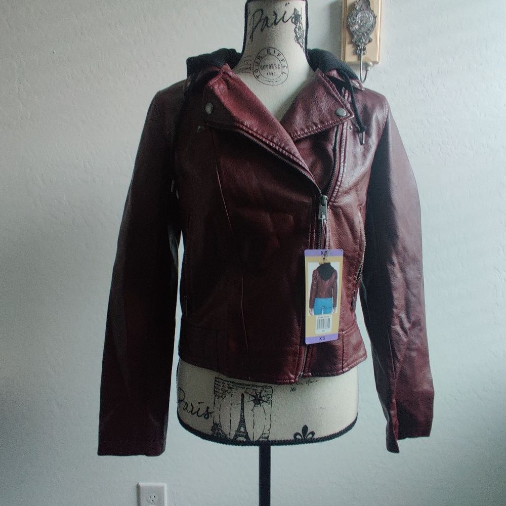 NWT Levi Strauss Signature Burgundy wine vegan leather Fall hood Moto Jacket_XS